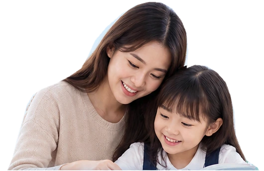 Mẹ và con vui vẻ cùng học bài